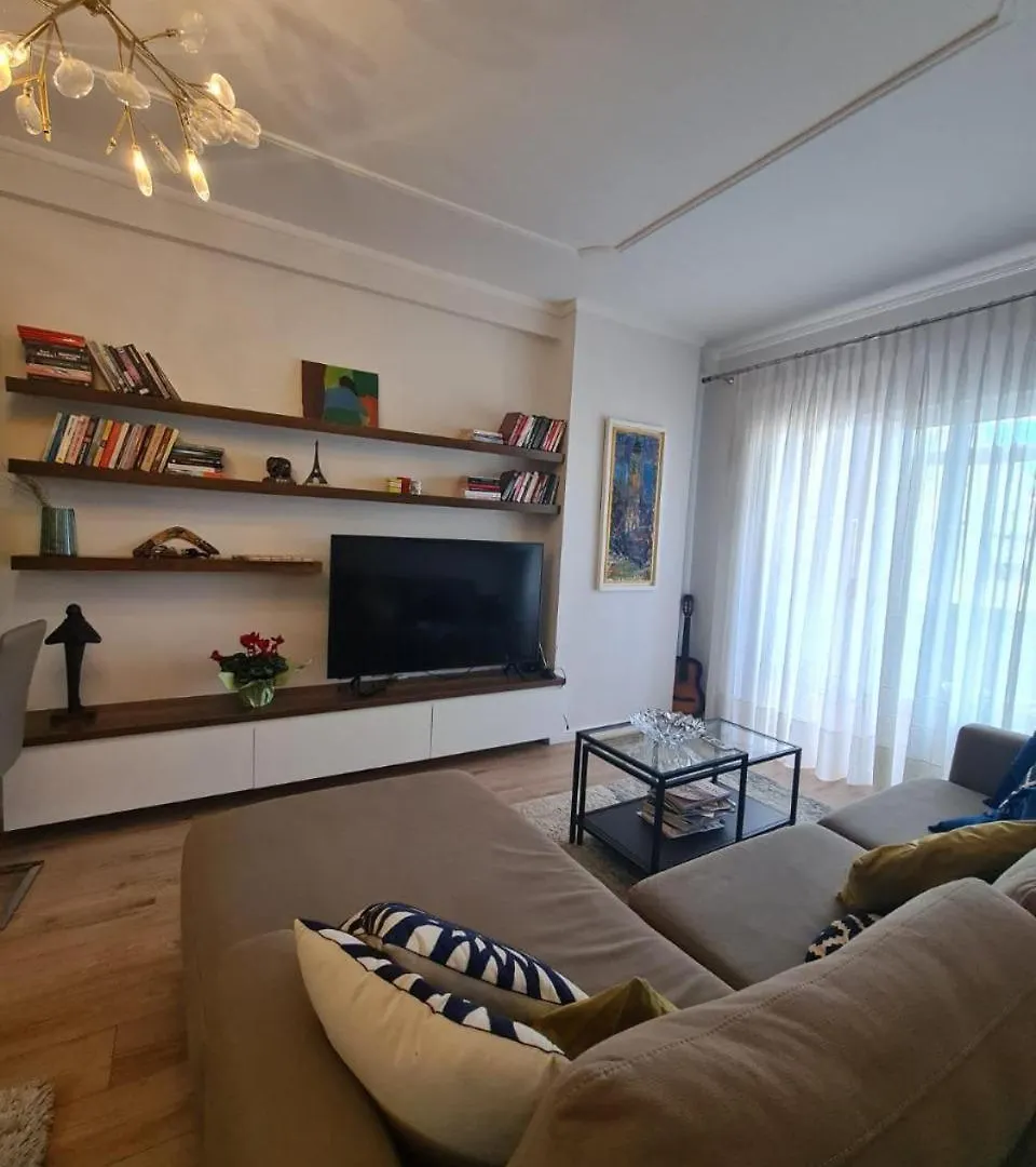 Apartment At Hana'S City Center Tirana